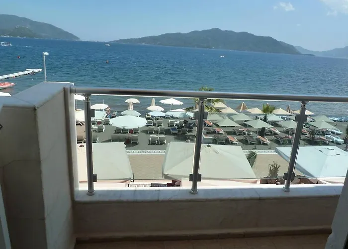La Hotel *
