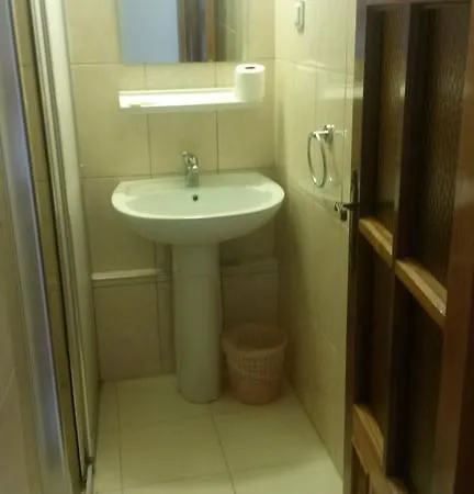 La Hotel *