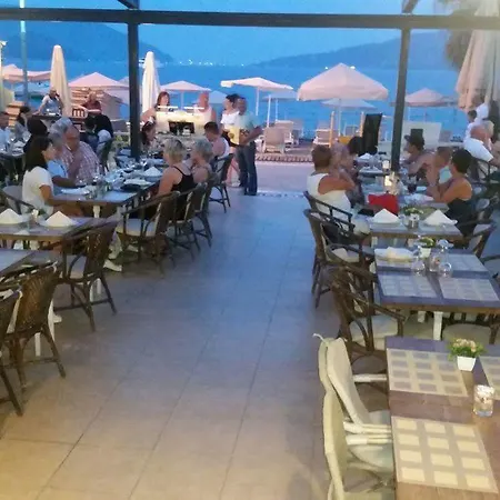La Hotel *