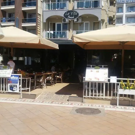 La Hotel *